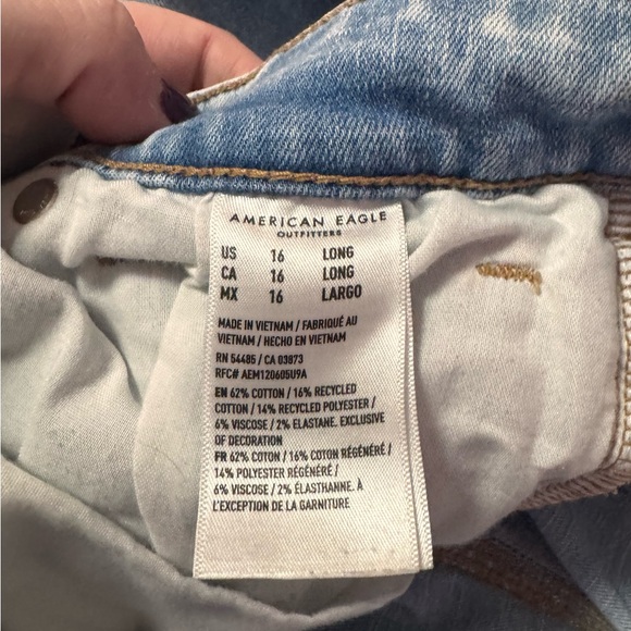 Distressed AE High Rise Skinny Kick - Picture 3 of 3